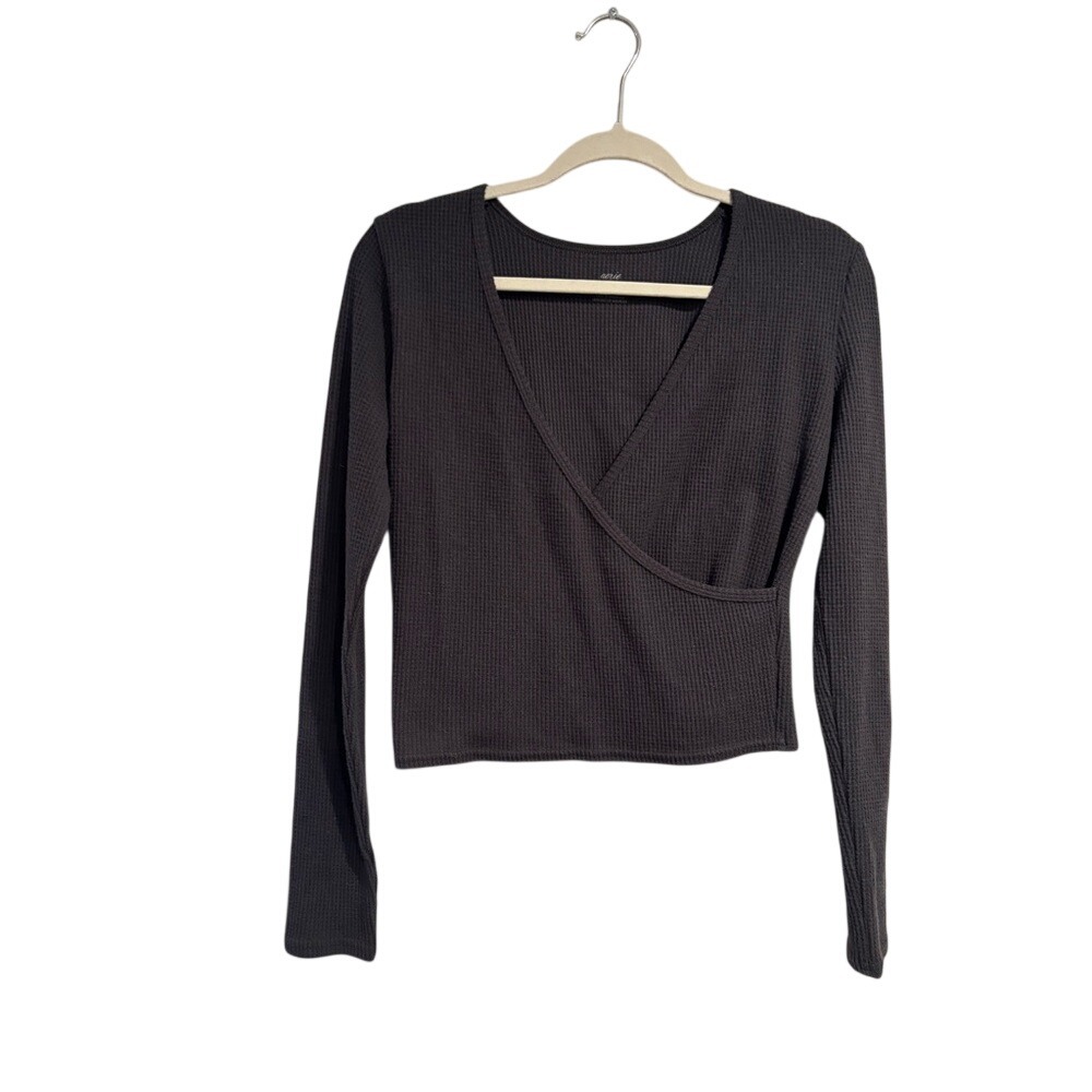 Aerie Charcoal Grey/black Waffle Knit Long Sleeve Wrap Top - Size Small